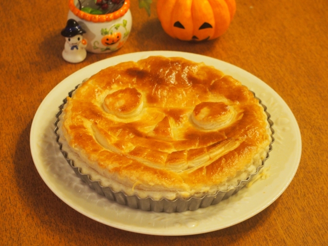 ハロウィンのかぼちゃパイの写真